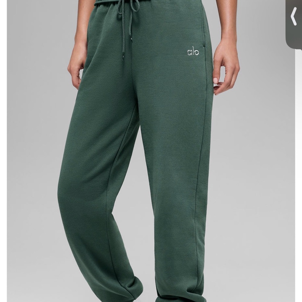 ALO Yoga Unisex Clover Green Accolade Sweatpants